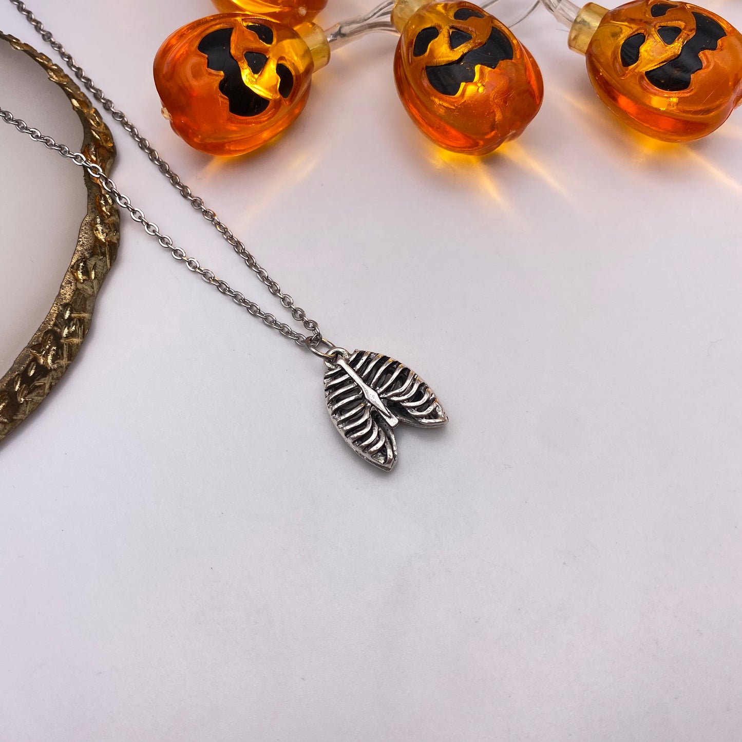 Ribs Necklace