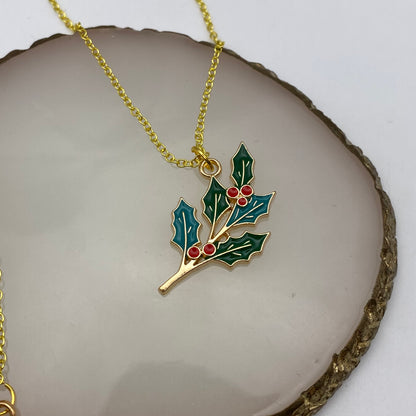 Christmas Nature Necklace