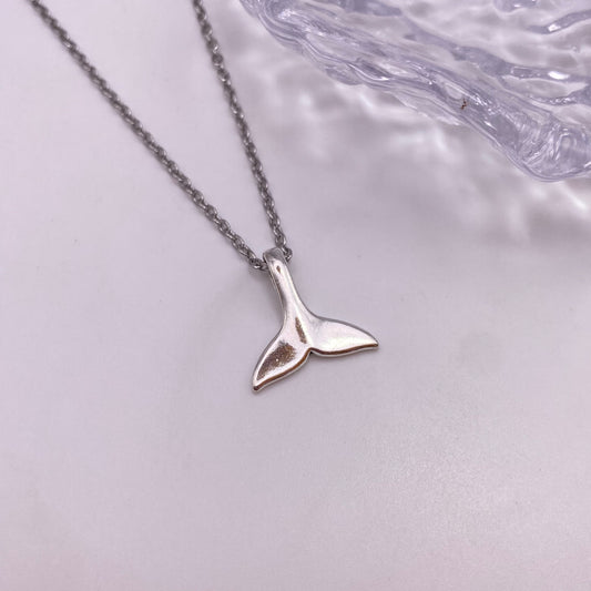 Whale Tail Fin Outline Necklace