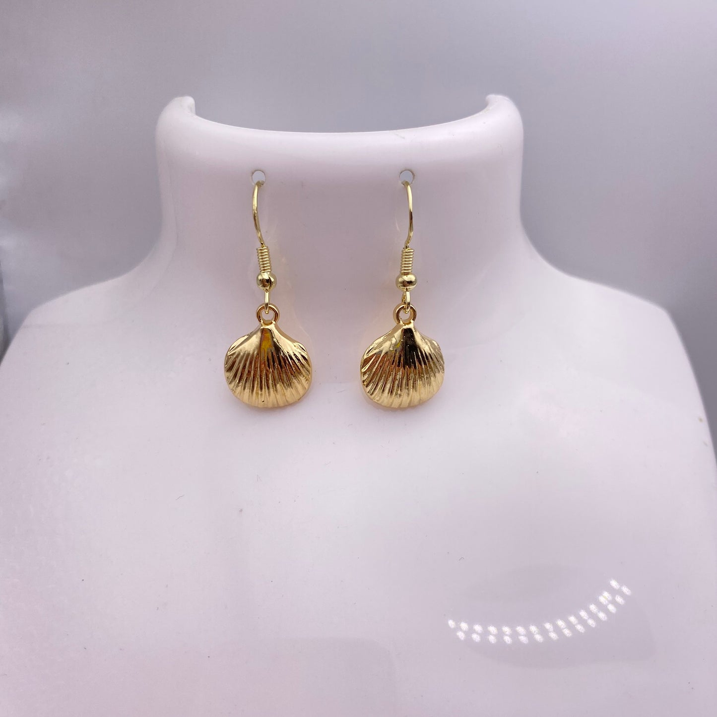 Gold Round Shell Earrings