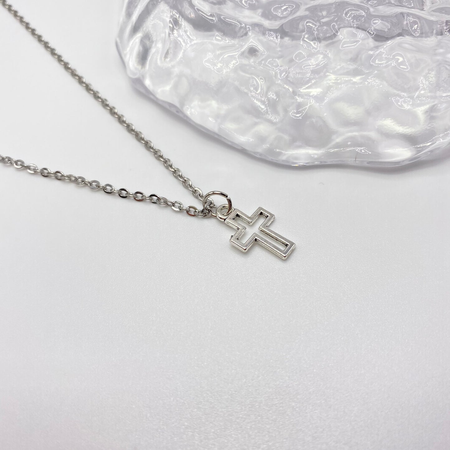 Cross Outline Necklace