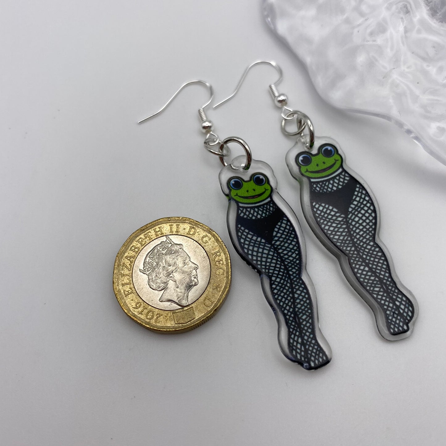 Frog Fishnet Earrings